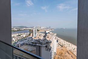 A La Carte Ha Long Residence