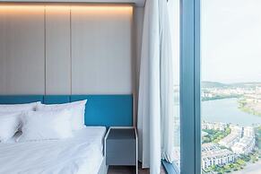 A La Carte Ha Long Residence