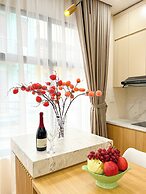 Amazing Housing Lac Long Quan