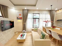 Amazing Housing Lac Long Quan