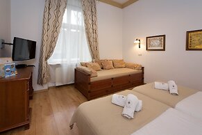 Ventus Rosa Apartments