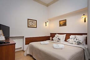 Ventus Rosa Apartments