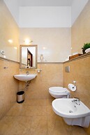 Ventus Rosa Apartments