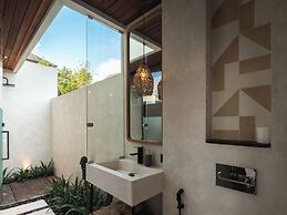 Blacksand Villas Echo Beach