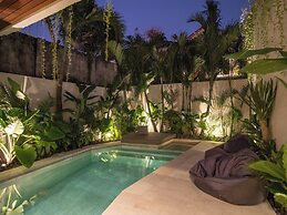 Blacksand Villas Echo Beach