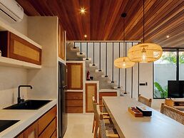 Blacksand Villas Echo Beach