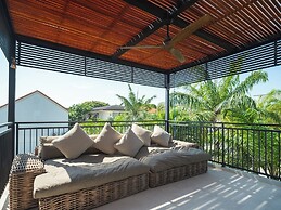Blacksand Villas Echo Beach