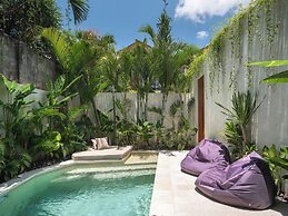 Blacksand Villas Echo Beach