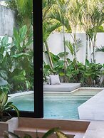 Blacksand Villas Echo Beach