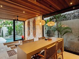 Blacksand Villas Echo Beach