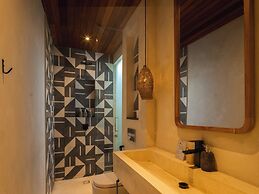 Blacksand Villas Echo Beach