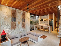 Blacksand Villas Echo Beach