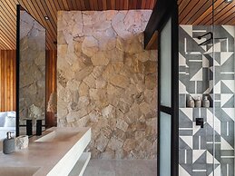 Blacksand Villas Echo Beach