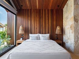 Blacksand Villas Echo Beach