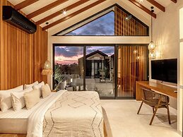 Blacksand Villas Echo Beach