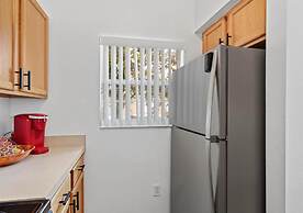 Amazing 3BR 2BA Townhome With Lake View at Terra Verde!