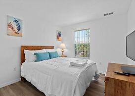 Amazing 3BR 2BA Townhome With Lake View at Terra Verde!