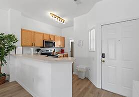 Amazing 3BR 2BA Townhome With Lake View at Terra Verde!