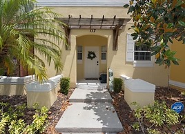 Amazing 3BR 2BA Townhome With Lake View at Terra Verde!