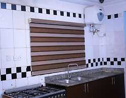 Westnite Apartment