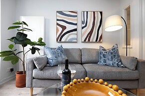 Stylish 1-bed flat in New Town