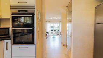 Urban Beach - Vista Bonita