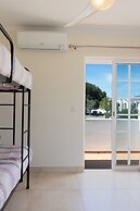 Urban Beach - Vista Bonita