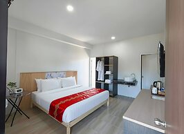 Ko lanta Hotels & Co- Working Space