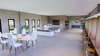 Ko lanta Hotels & Co- Working Space