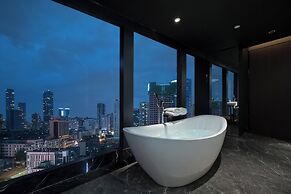 Beso Black Vinyl Fragment Hotel