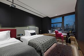 Beso Black Vinyl Fragment Hotel