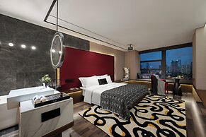 Beso Black Vinyl Fragment Hotel