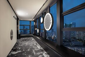 Beso Black Vinyl Fragment Hotel