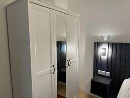 Cosy Flat With Garden London