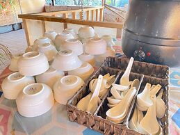 Rozan Jaai Orchard Hotel