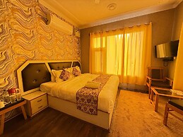 Rozan Jaai Orchard Hotel