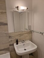 JOIVY Gorgeous Georgian Flat