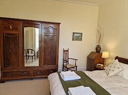 JOIVY Gorgeous Georgian Flat