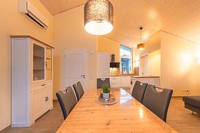 Ferienhaus mit Sauna im Ferienpark Mirow
