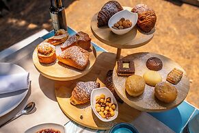 Borgo del Cannitello Romantic Resort