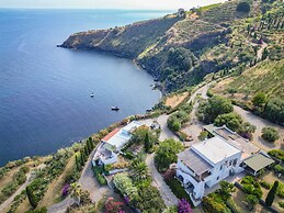 Borgo del Cannitello Romantic Resort