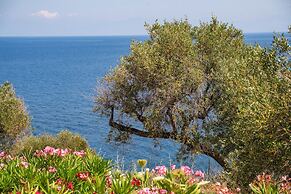 Borgo del Cannitello Romantic Resort