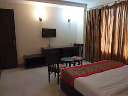 Hotel Royal India - South City 1