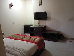 Hotel Royal India - South City 1