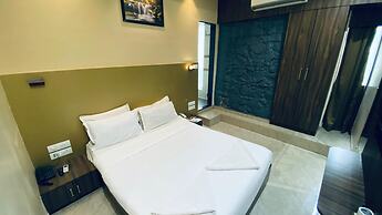 Palm Breeze Hotel - Colaba