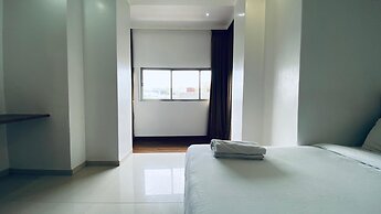 Palm Breeze Hotel - Colaba