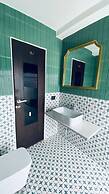 Palm Breeze Hotel - Colaba