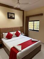 Palm Breeze Hotel - Colaba