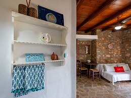 Elena's Traditional DreamHouse