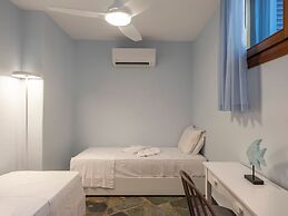 Elena's Traditional DreamHouse